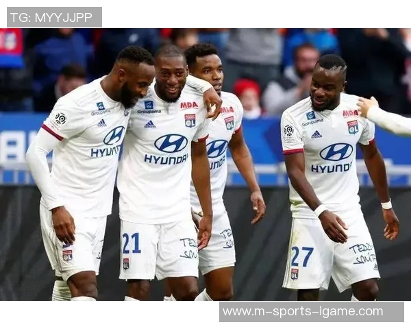 巴黎圣日耳曼主场迎战亚眠全力争胜力争积分榜领先地位